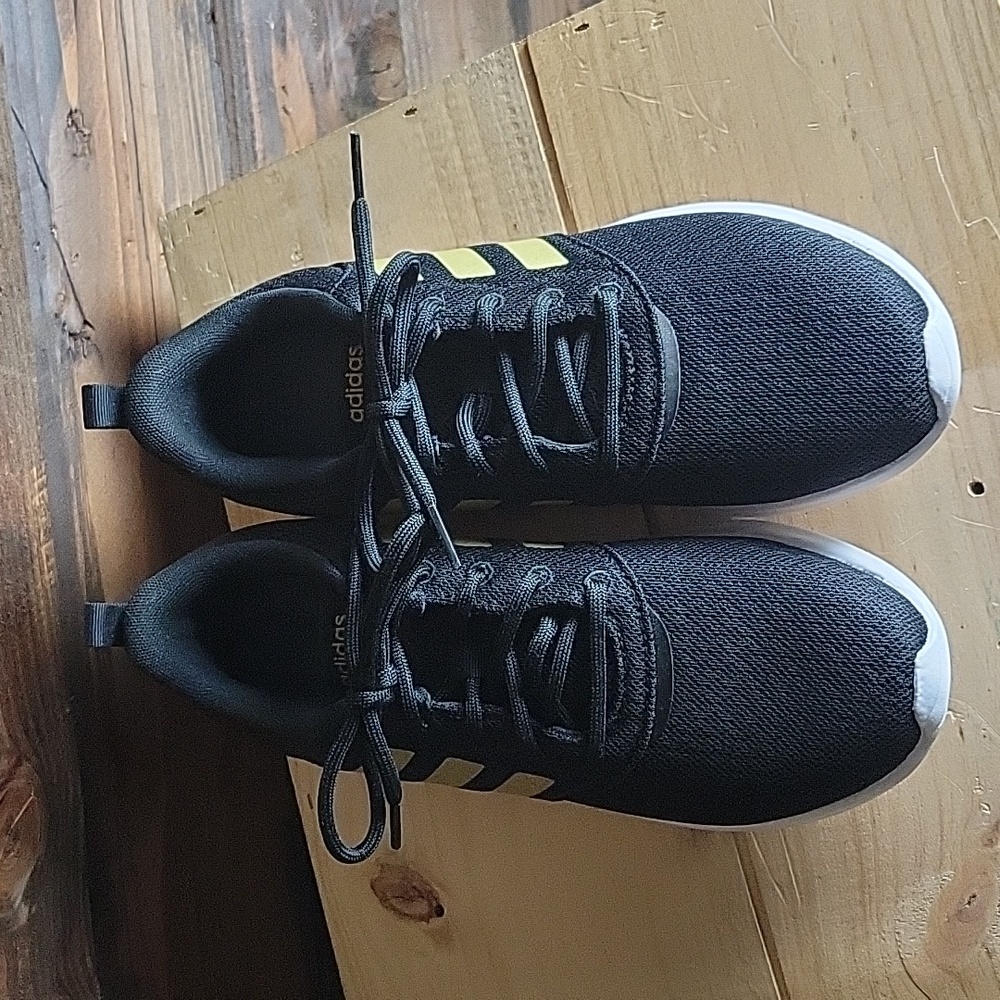 ADIDAS Black and Gold Mens Sneakers Size 8.5 - Picture 5 of 8